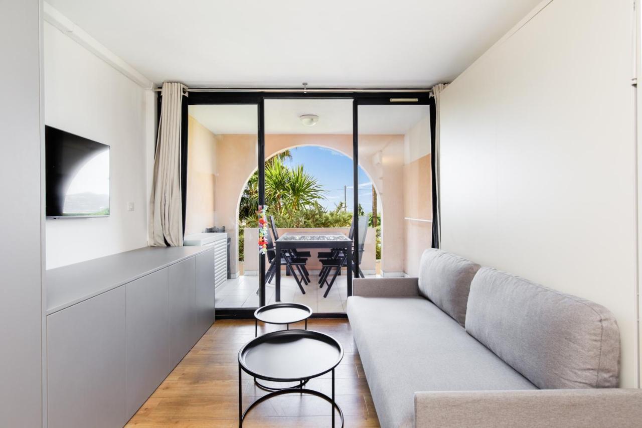 Suite 118 - Piscine - 50 Metres Plage - Terrasse - Clim - Wifi كان المظهر الخارجي الصورة