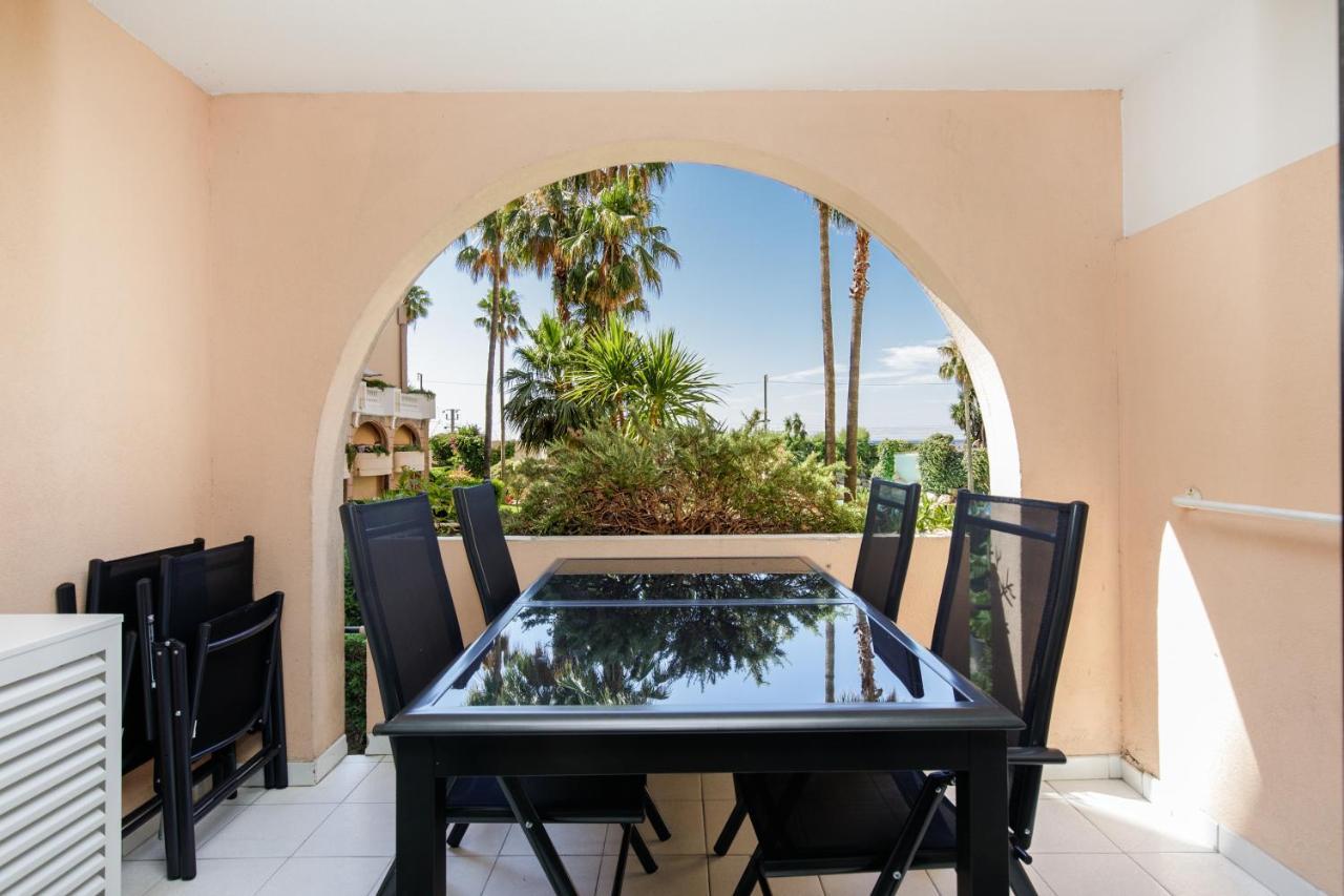Suite 118 - Piscine - 50 Metres Plage - Terrasse - Clim - Wifi كان المظهر الخارجي الصورة